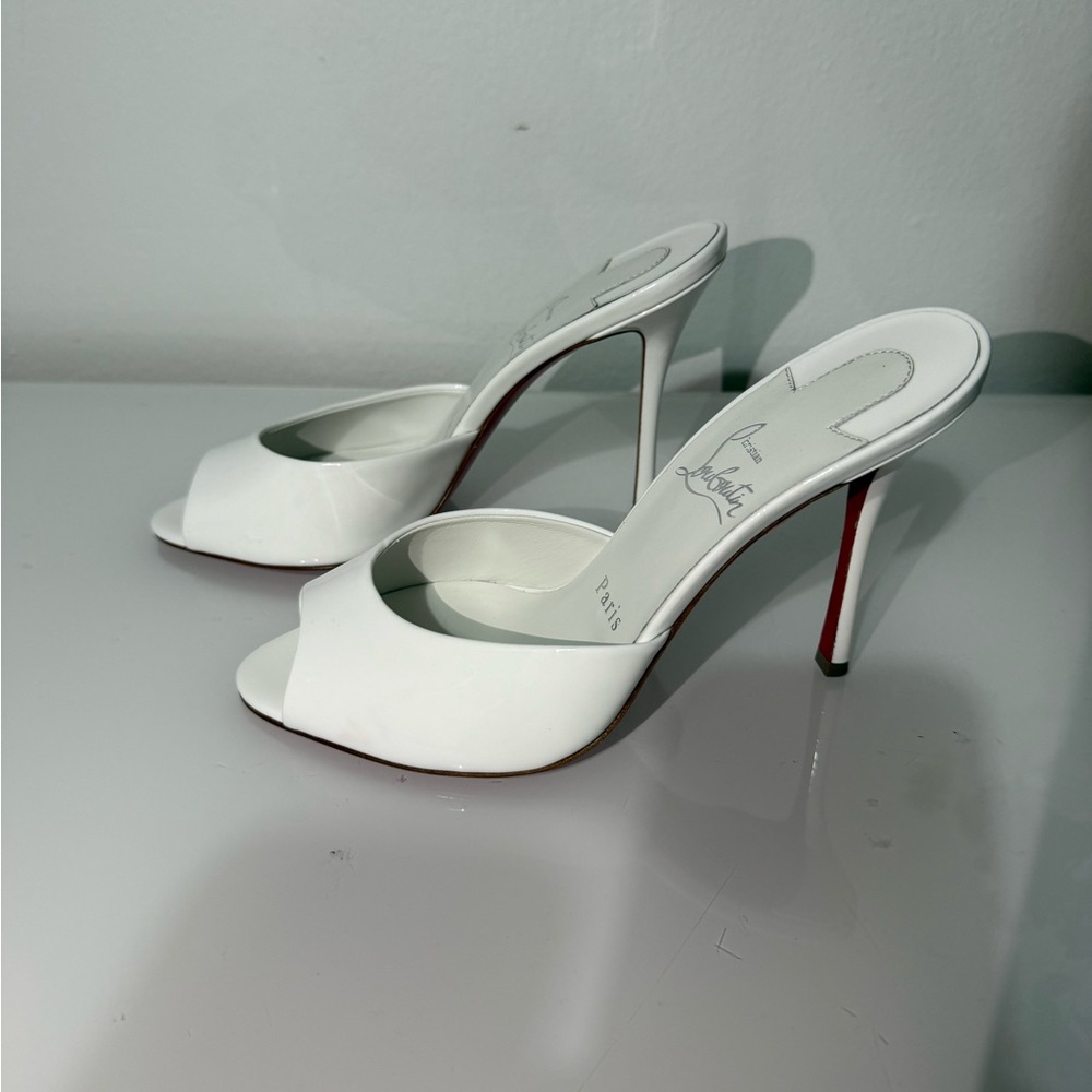 Christian Louboutin Me Dolly Patent Leather Mules - Picture 6 of 10